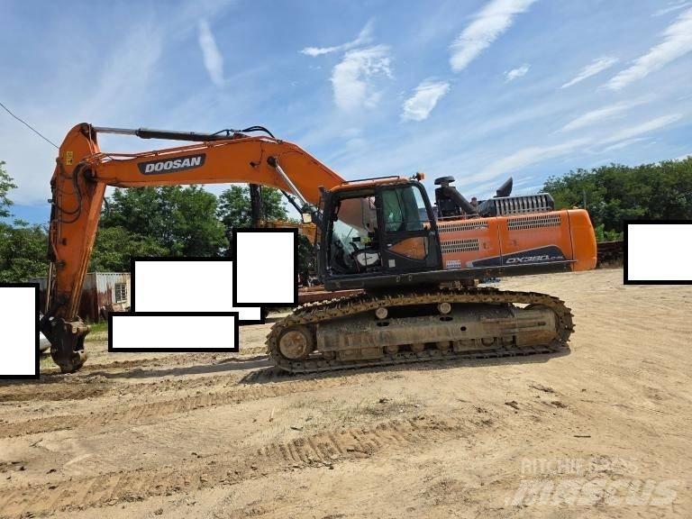 Doosan DX 300 LCA 履带挖掘机