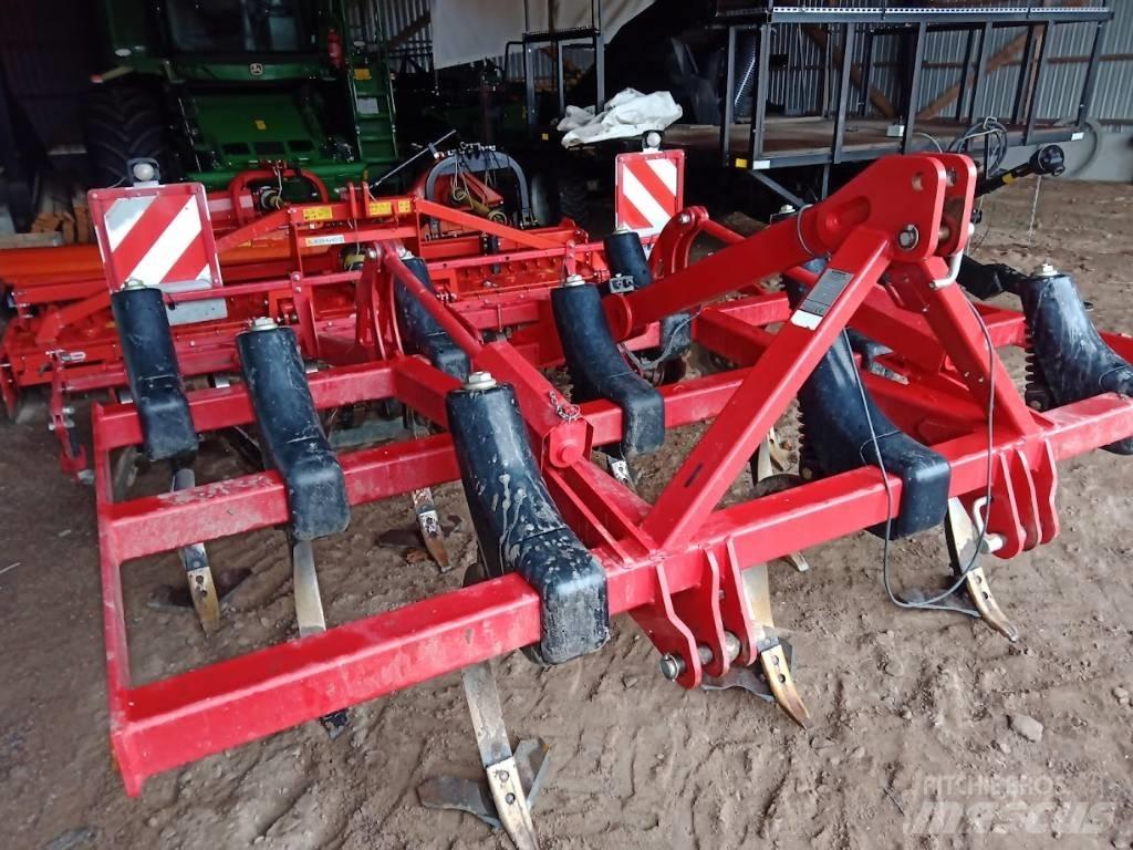 Horsch Terrano 3 FX 手扶中耕机