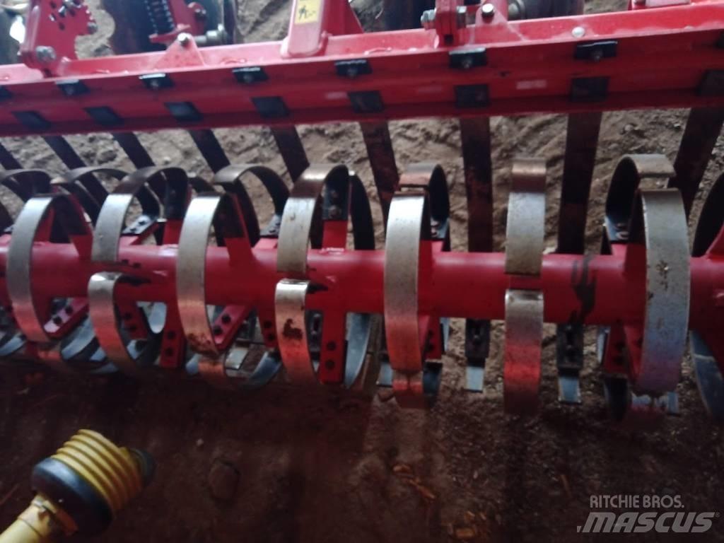 Horsch Terrano 3 FX 手扶中耕机