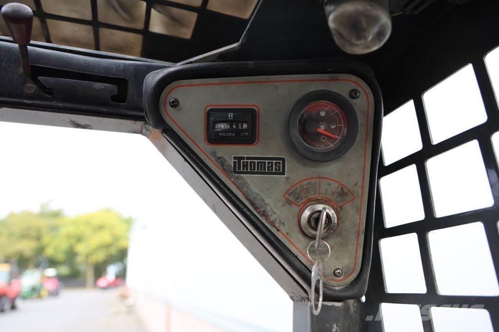 Thomas T135S 滑移装载机