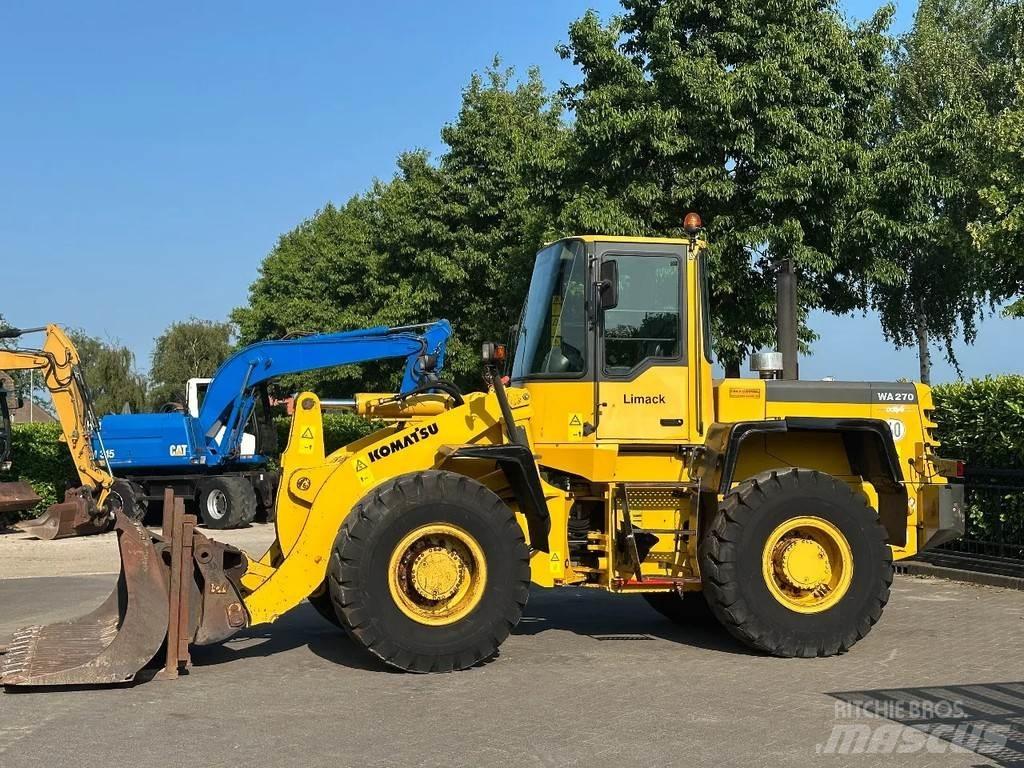 Komatsu WA270-3 轮式装载机