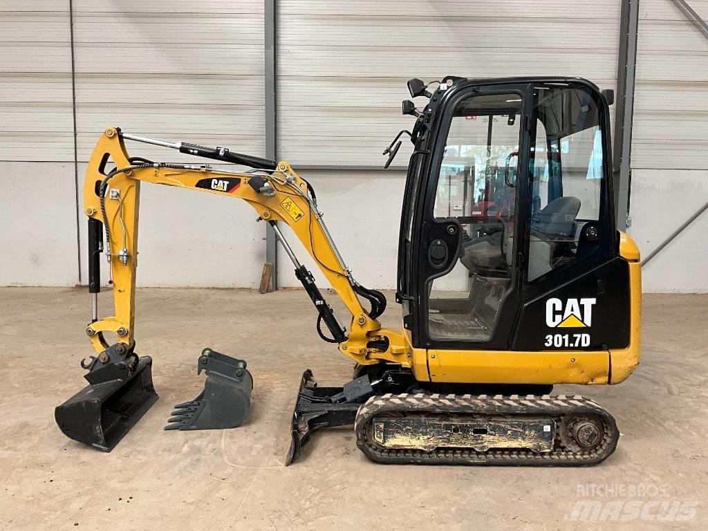CAT 301.7 D 小型挖掘机