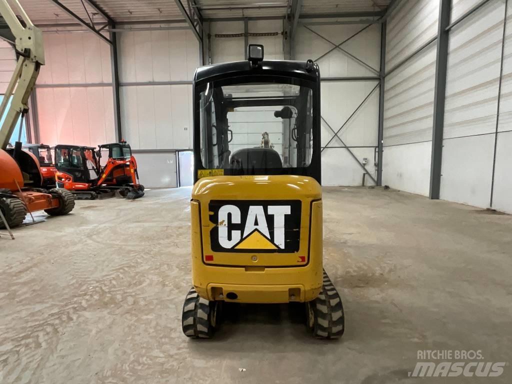 CAT 301.7 D 小型挖掘机