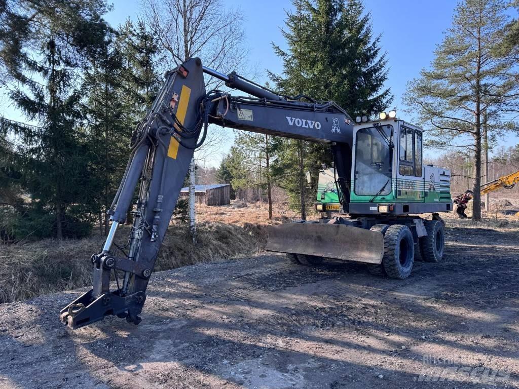 Volvo EW 200 轮式挖掘机