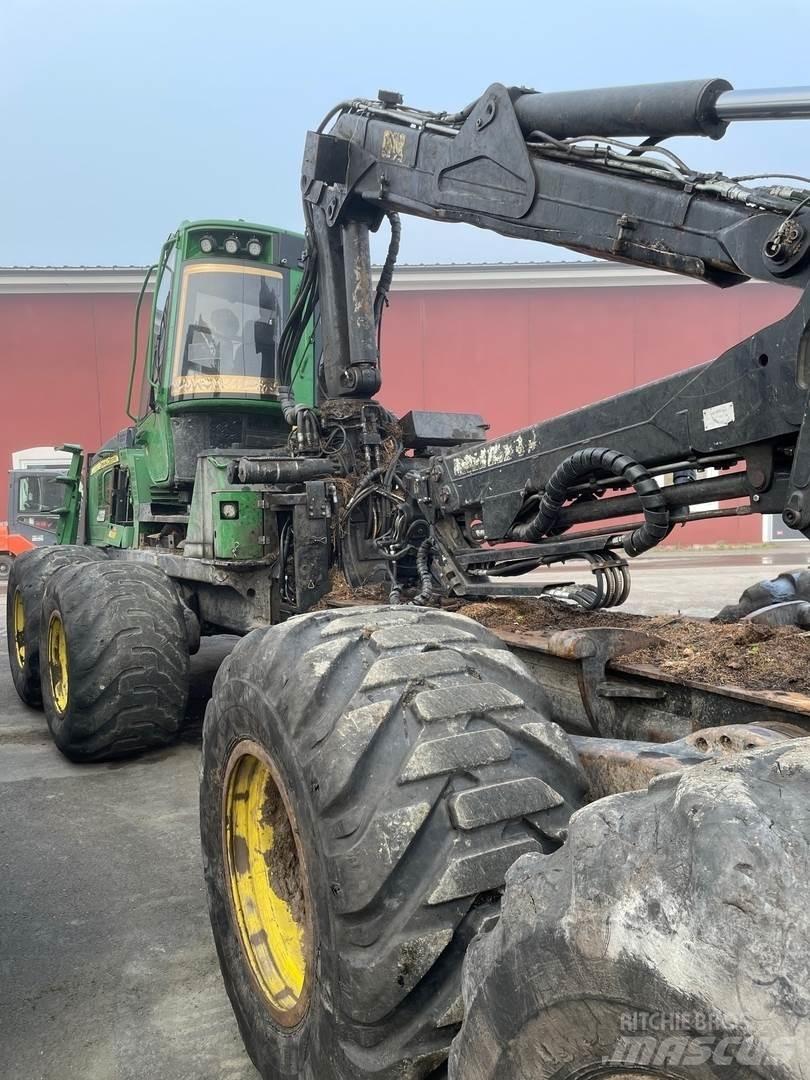 John Deere 1210E 集运机