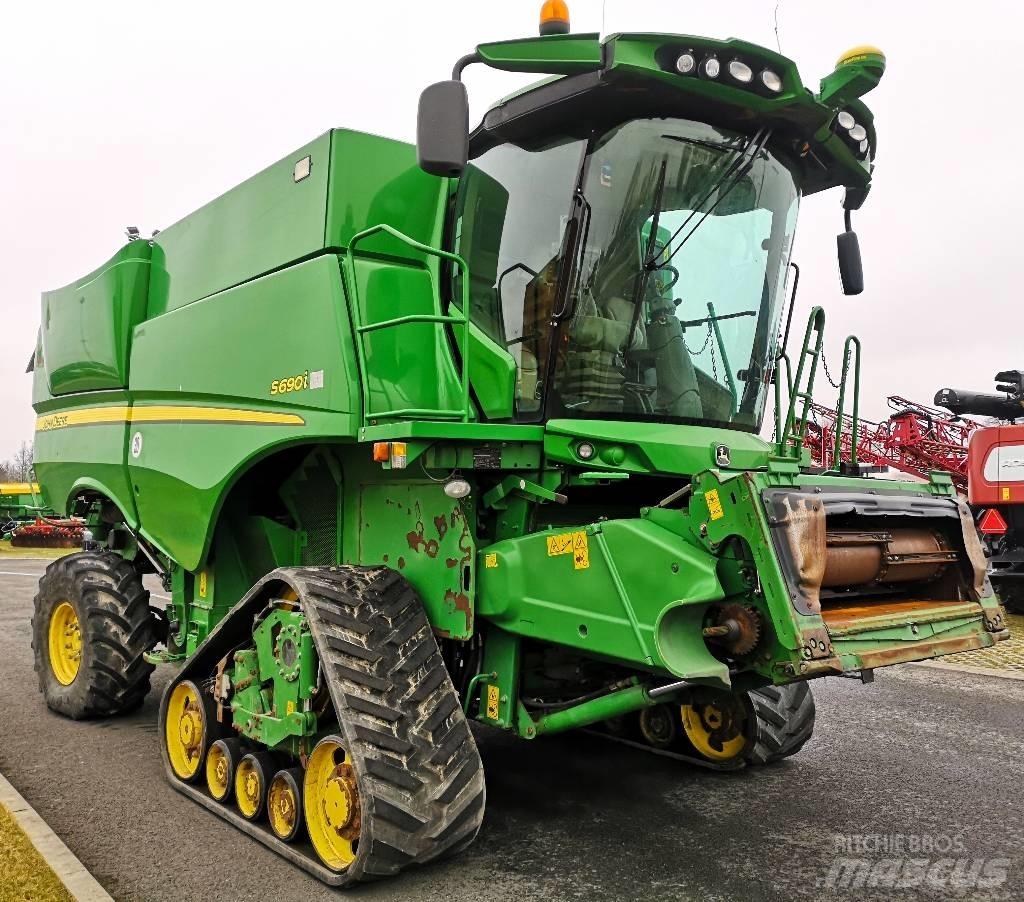 John Deere S 690 i 联合收割机