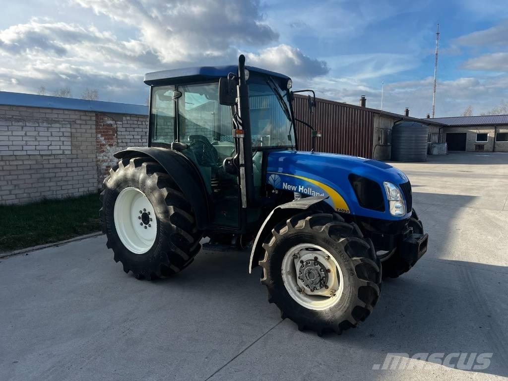 New Holland T 4050 拖拉机/农用车