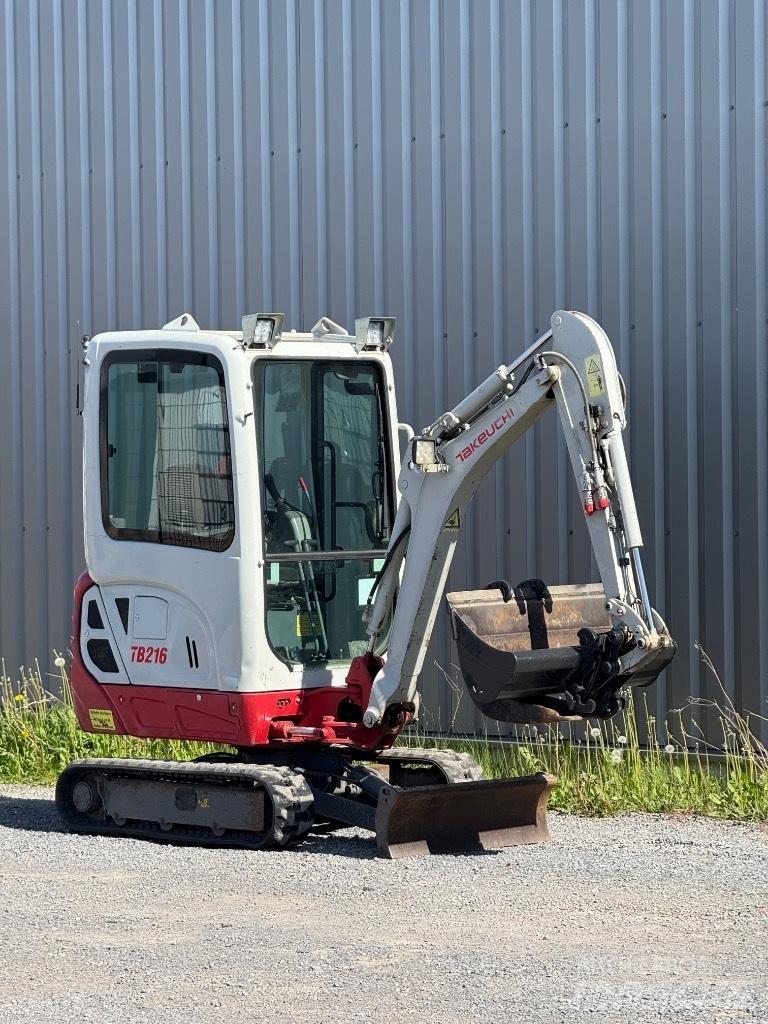 Takeuchi TB 216 小型挖掘机