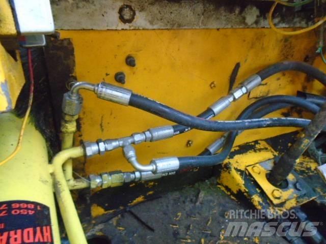 JCB 930-4 直臂高空工作平台