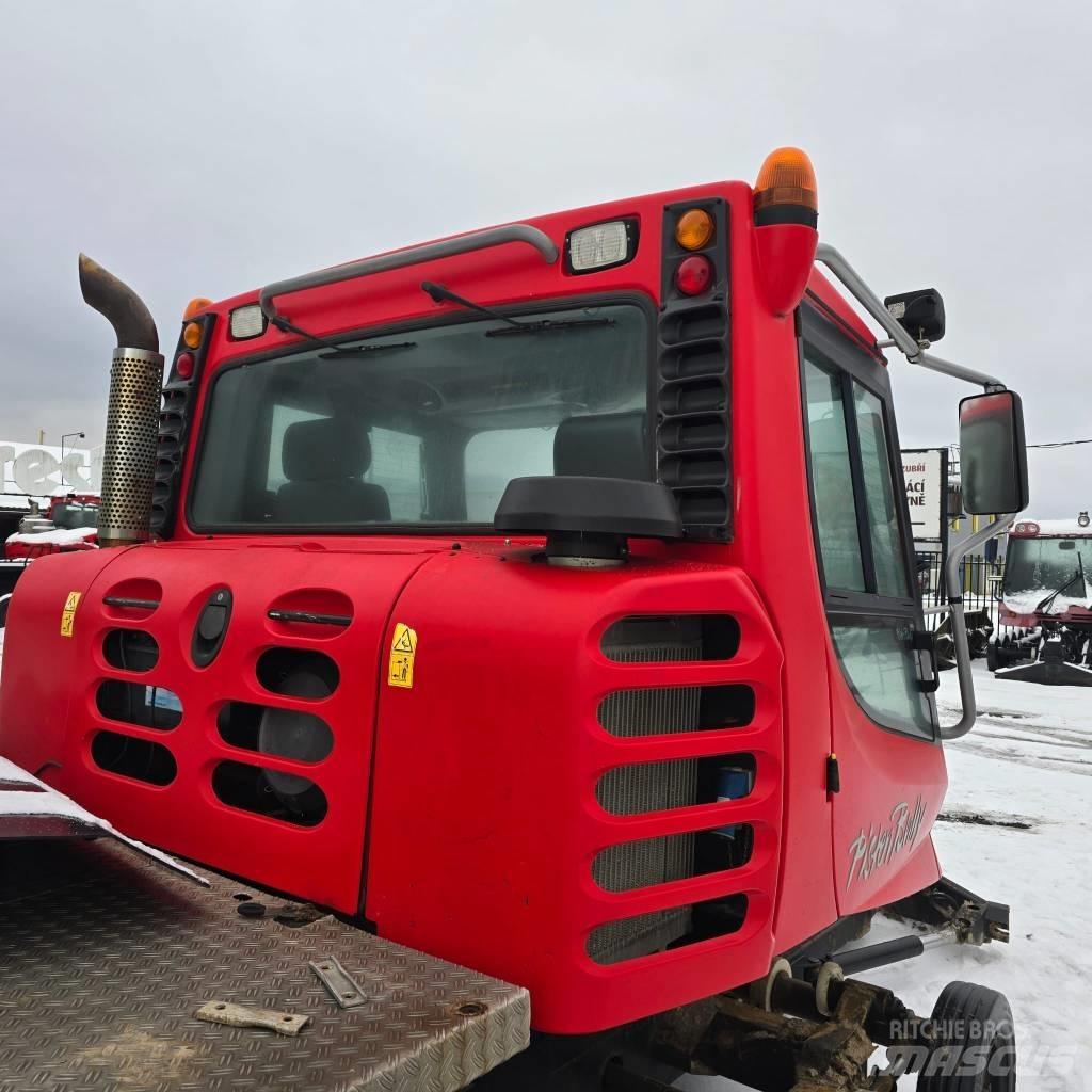 Kässbohrer PB 300 铲雪车