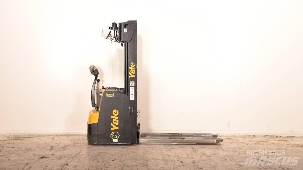 Yale MS20 手推堆垛车