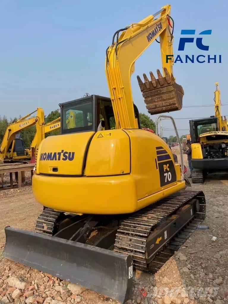 Komatsu PC 70 中型挖掘机