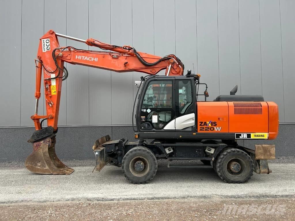 Hitachi ZX220W-5B 轮式挖掘机