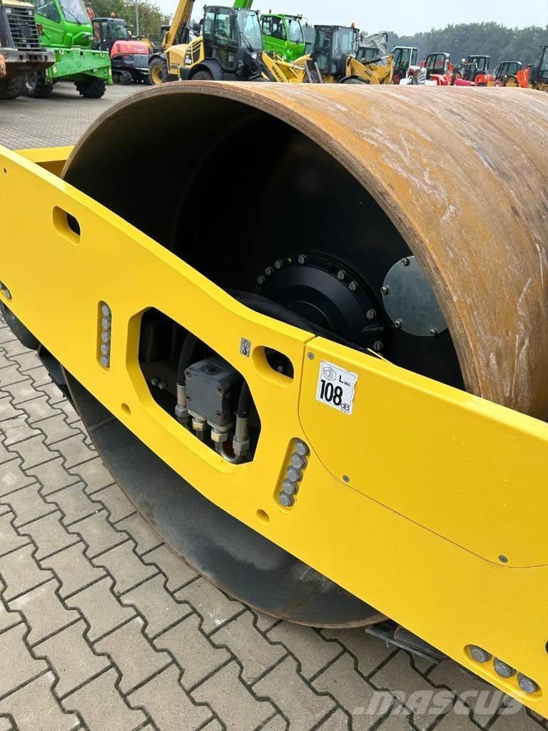 Bomag BW 211 D-5 单轮压路机