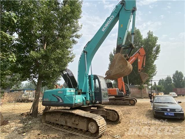 Kobelco SK200-8 履带挖掘机