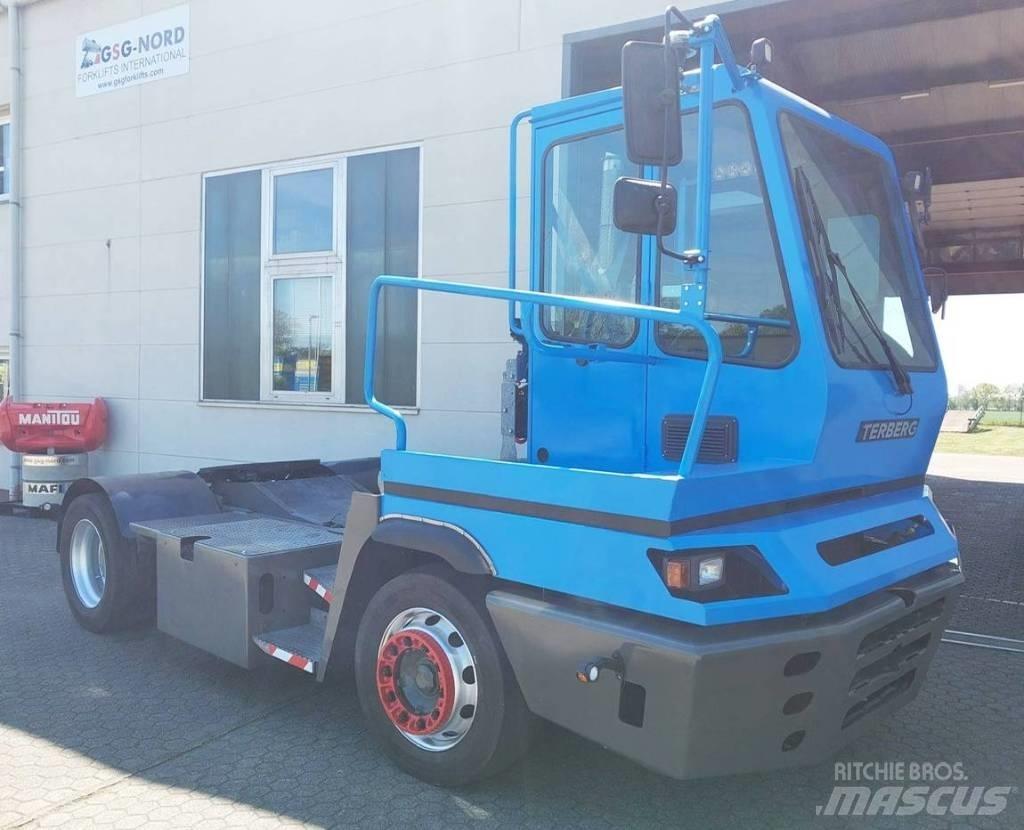 Terberg YT 182 码头牵引车