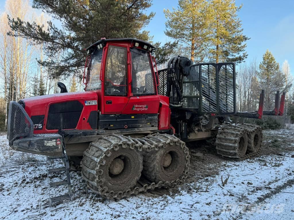 Komatsu 875 集运机