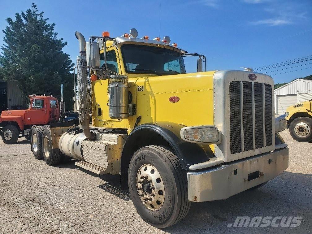 Peterbilt 389 牵引车
