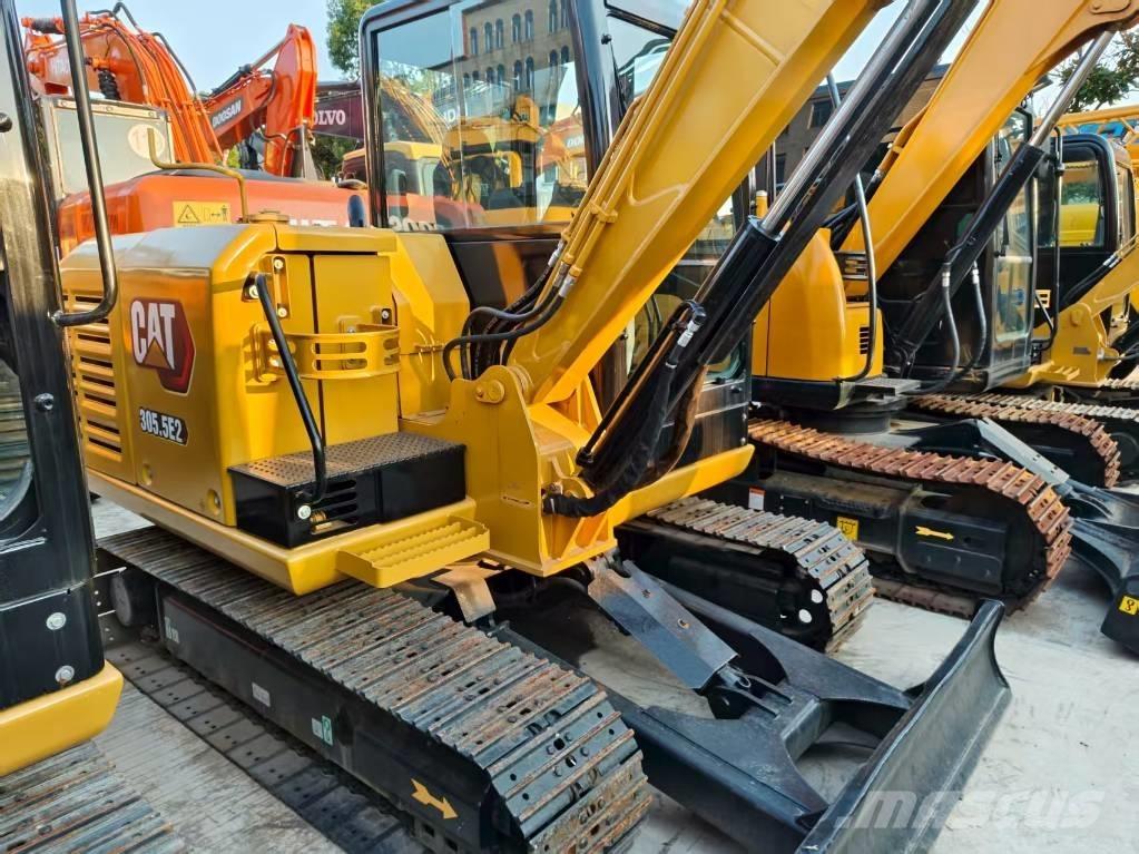 CAT 305.5e2 小型挖掘机