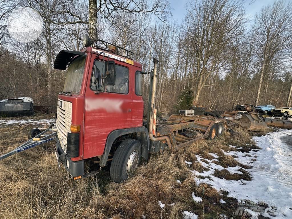 Scania T 141 林业运输车