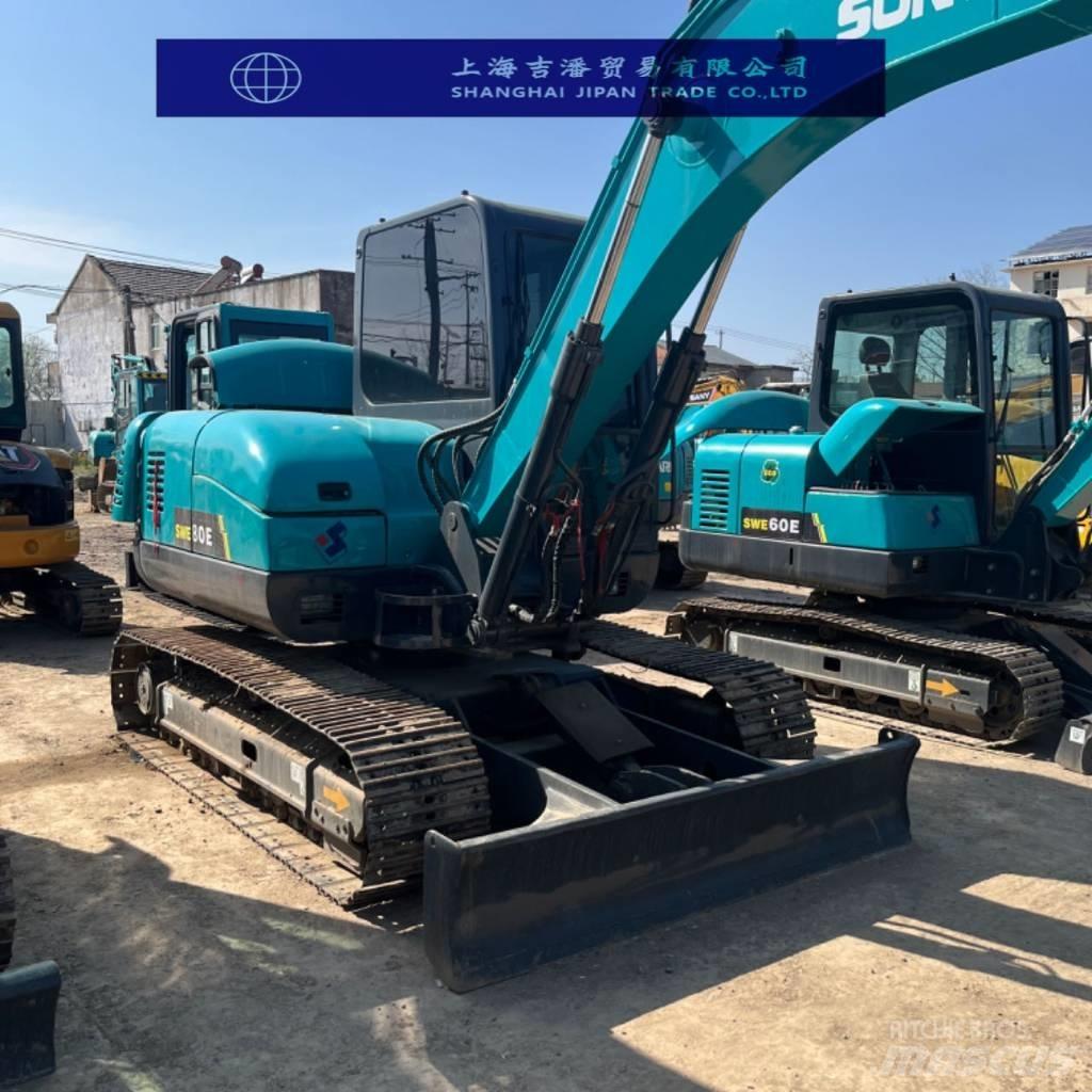 Sunward SWE 80 小型挖掘机