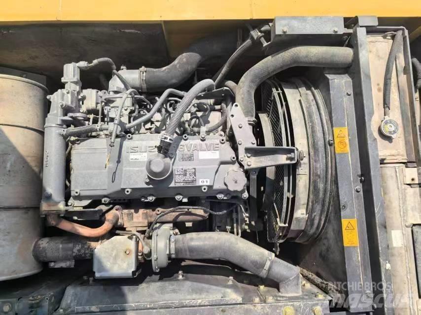 Sumitomo SH200-5 履带挖掘机