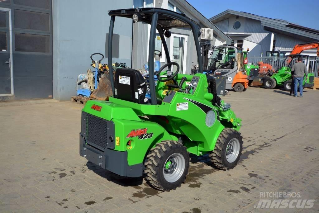 Avant 423 小型装载机