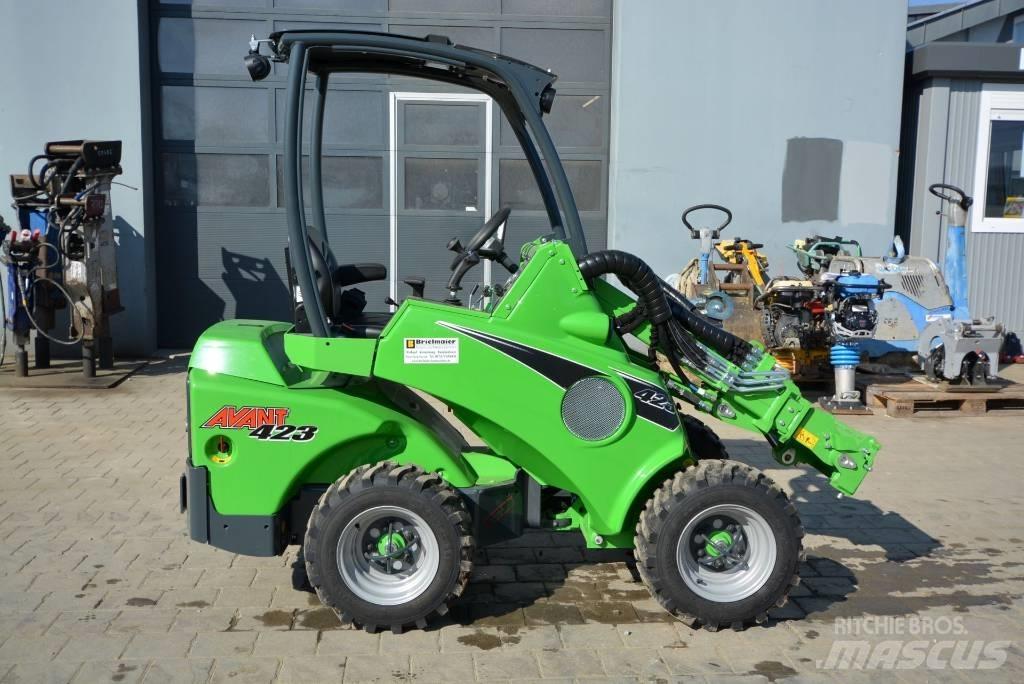 Avant 423 小型装载机