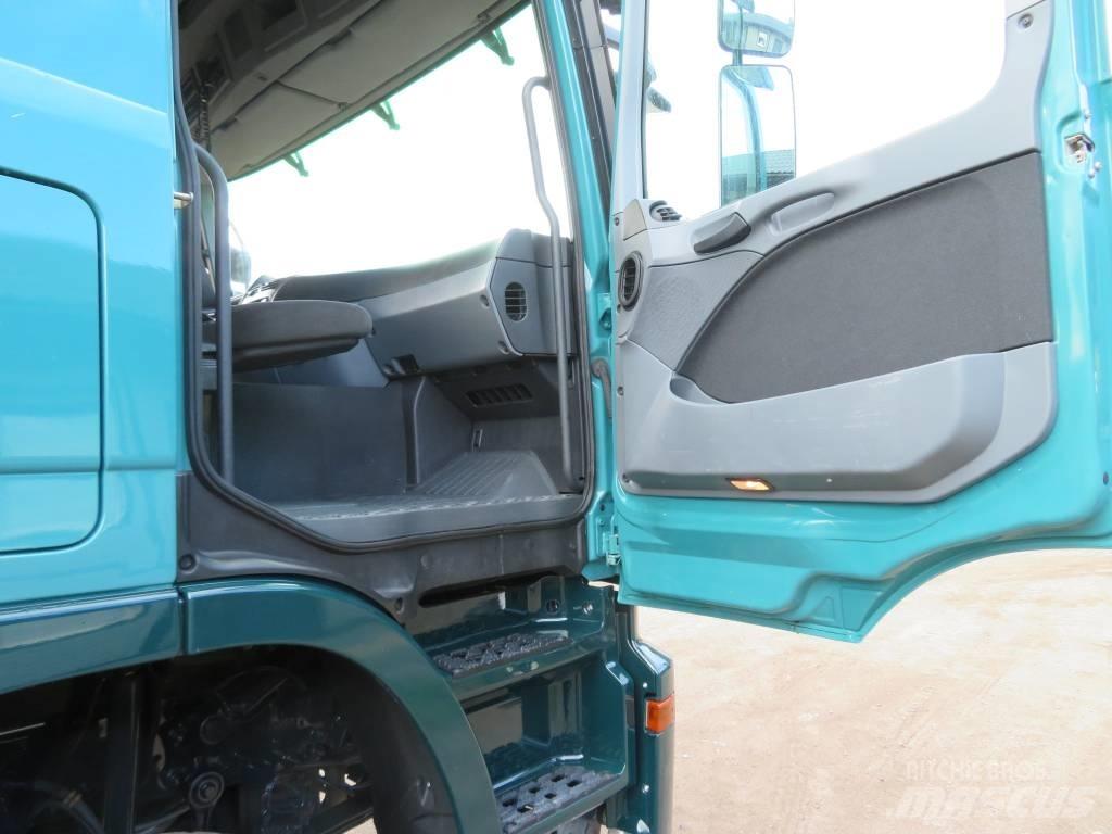 Mercedes-Benz 6X4 木材运输车