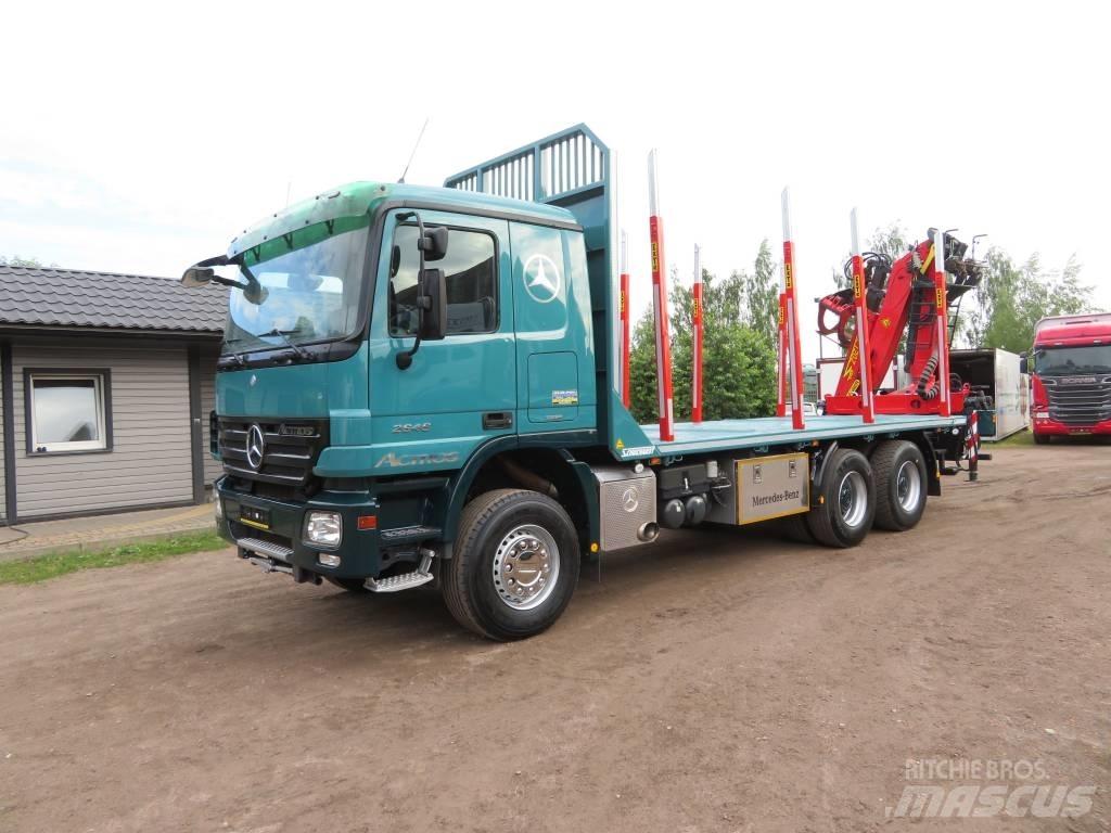Mercedes-Benz 6X4 木材运输车
