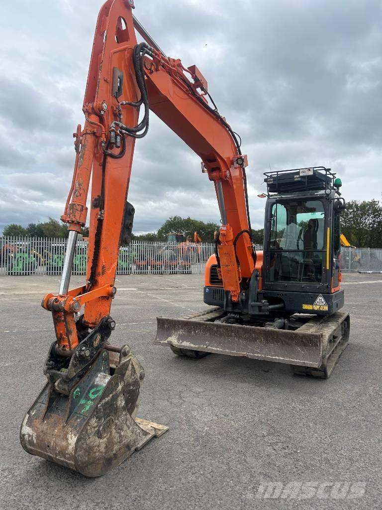 Doosan DX 85 R-3 中型挖掘机