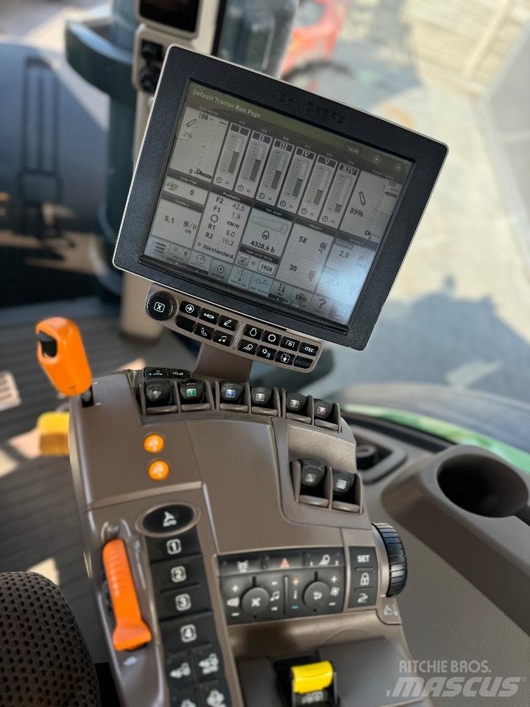 John Deere 8400 R 拖拉机/农用车