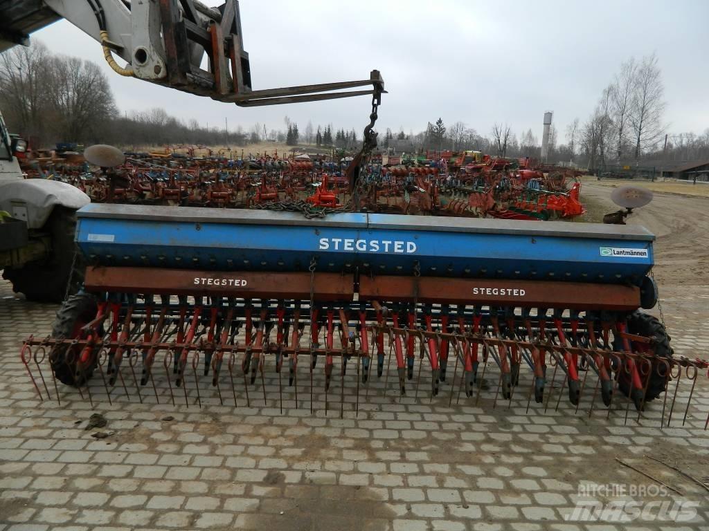 Stegsted 4 条播机