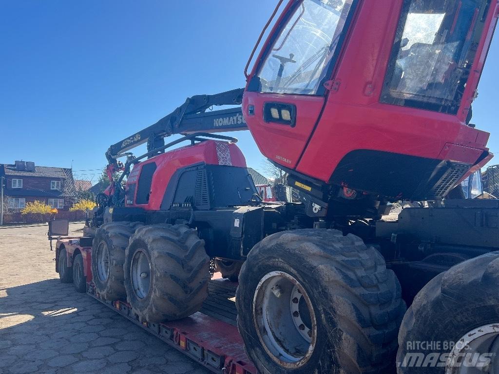 Komatsu 901 XC 收割机