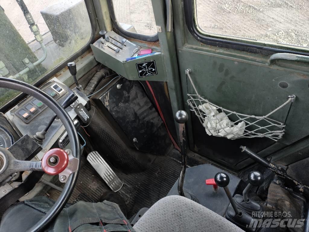 Valmet 643 小型装载机
