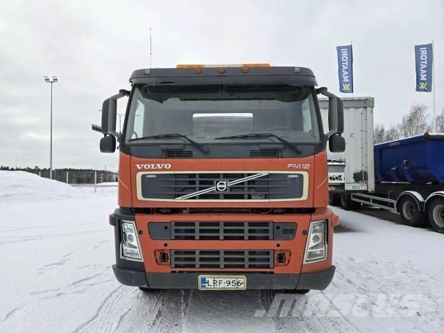 Volvo Fm12 420 8x4 自卸式货车