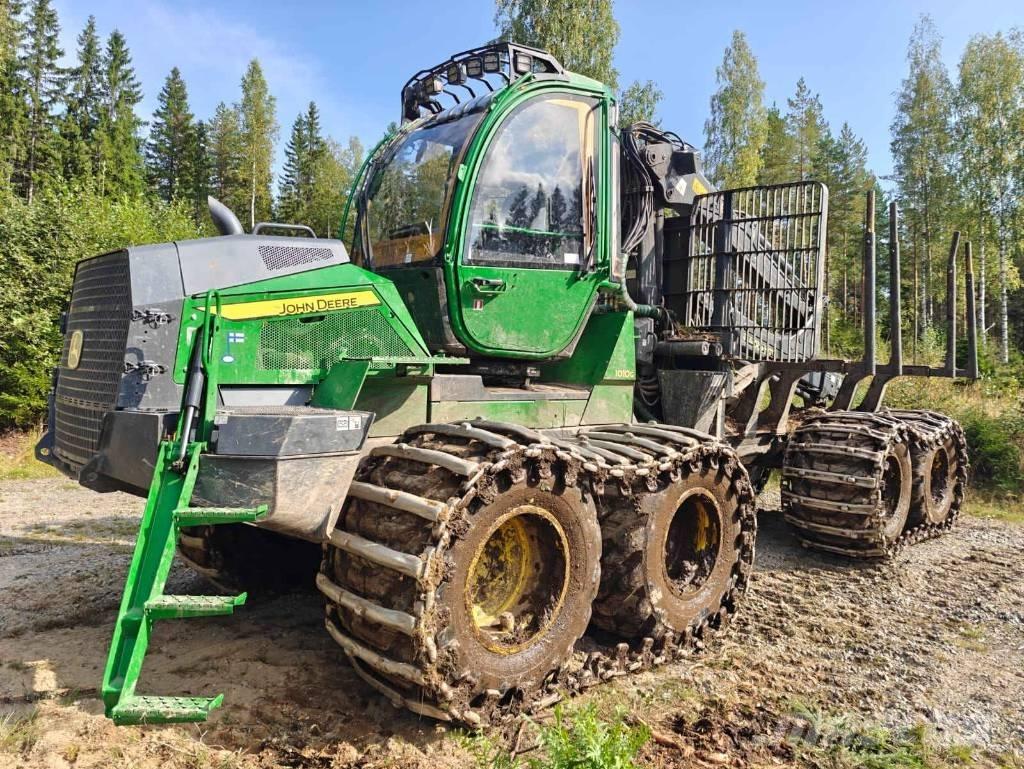 John Deere 1010 G 集运机