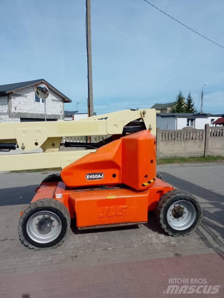JLG E 450 AJ 曲臂高空工作平台