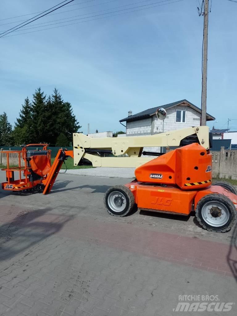 JLG E 450 AJ 曲臂高空工作平台