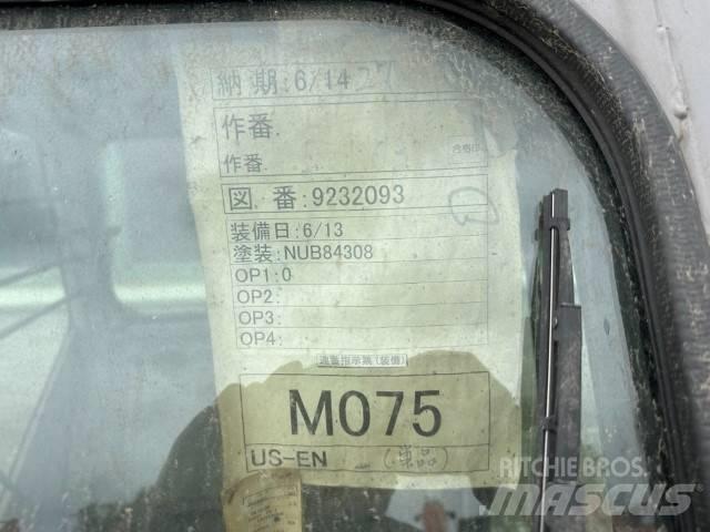 Hitachi Zaxis 驾驶室与内部