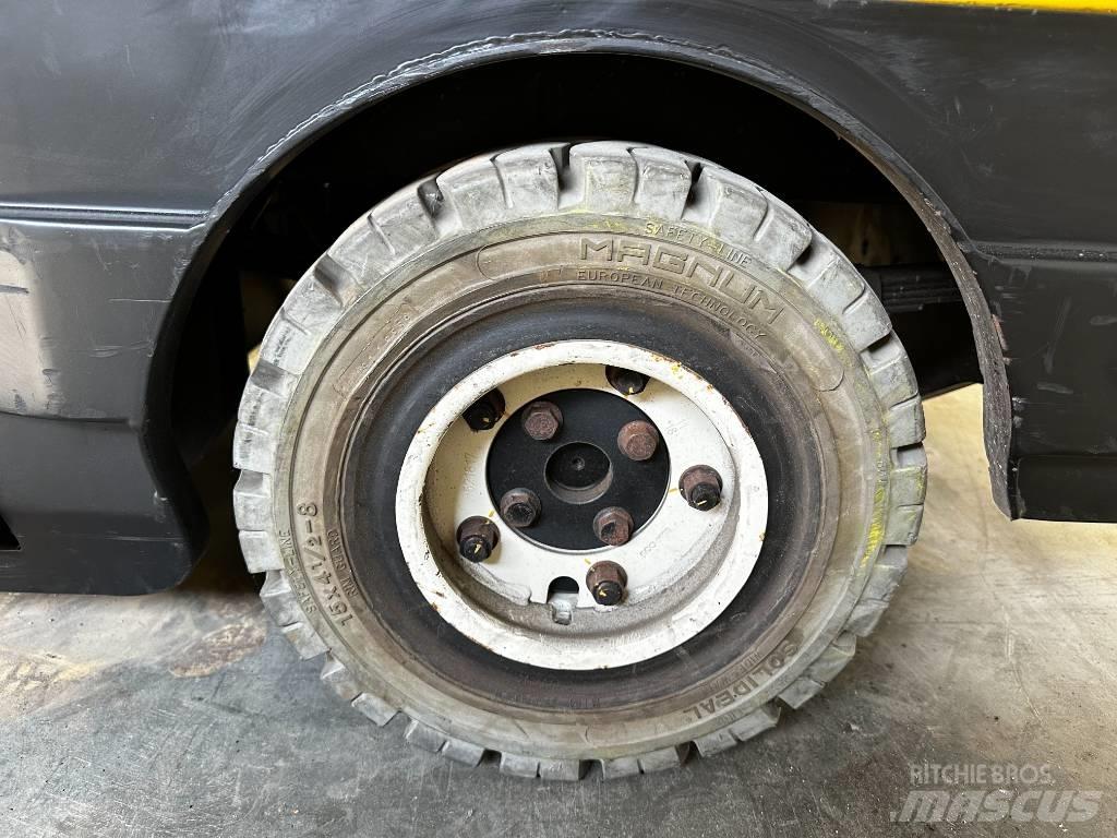 Yale MT70 搬运车