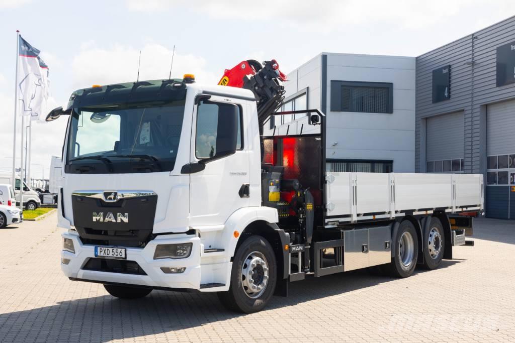 MAN TGM 26.320 6x2-4 起重车