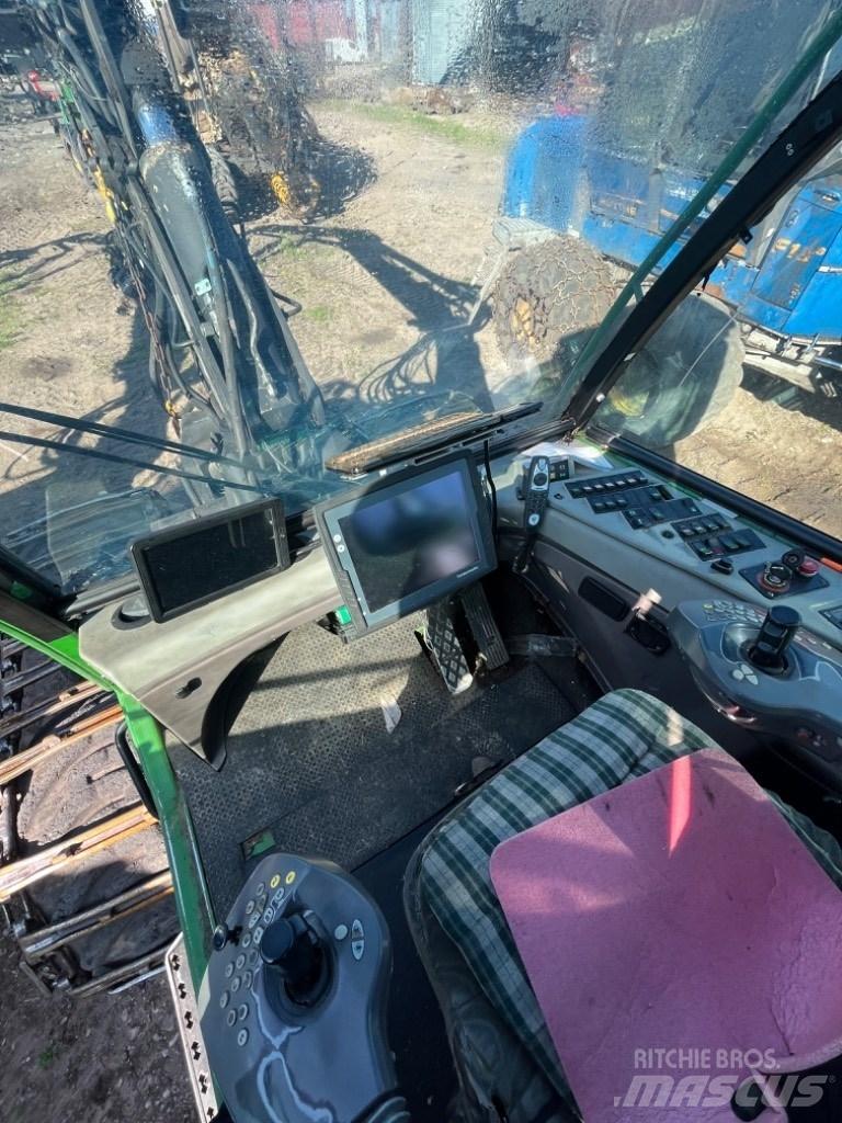 John Deere 1070 D 收割机