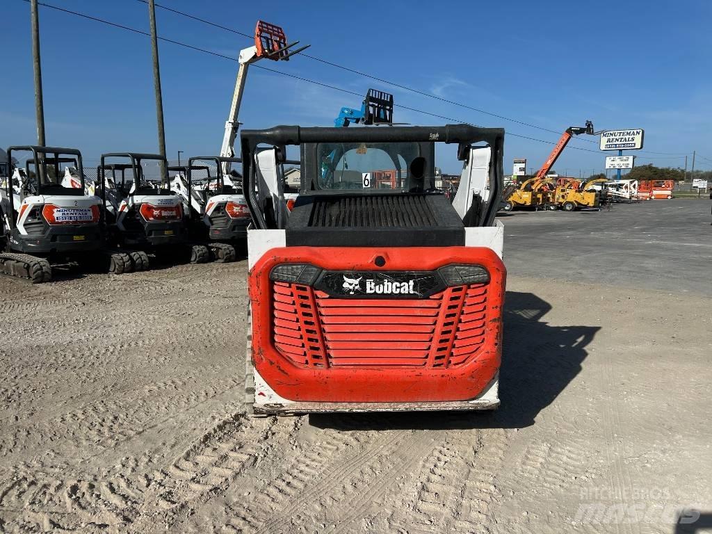 Bobcat T64 滑移装载机