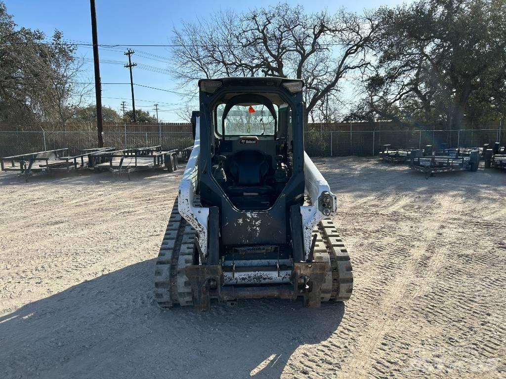 Bobcat T64 滑移装载机