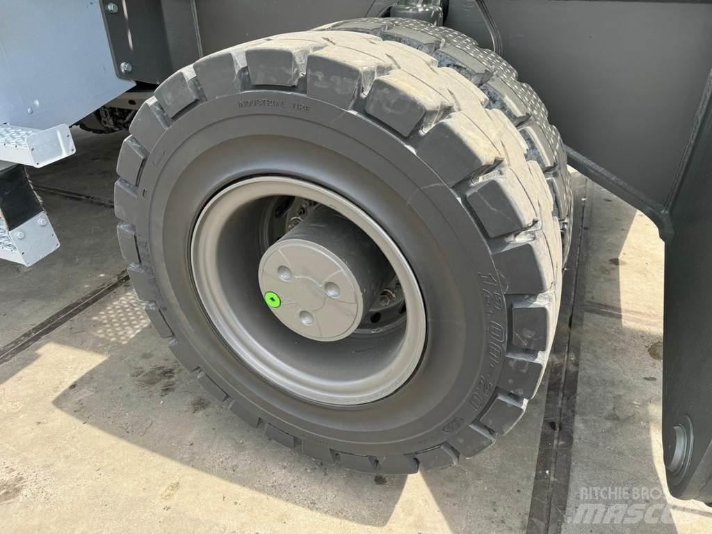 Sennebogen 830M E 工业挖掘机