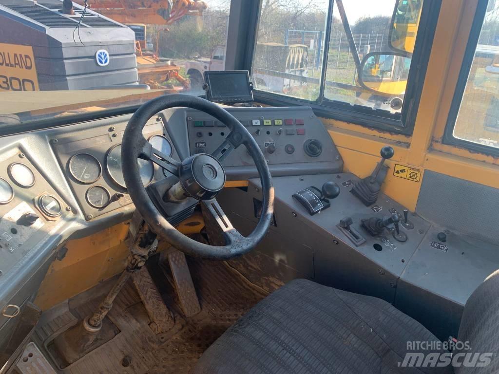 Volvo A 25 C 铰接式自卸车