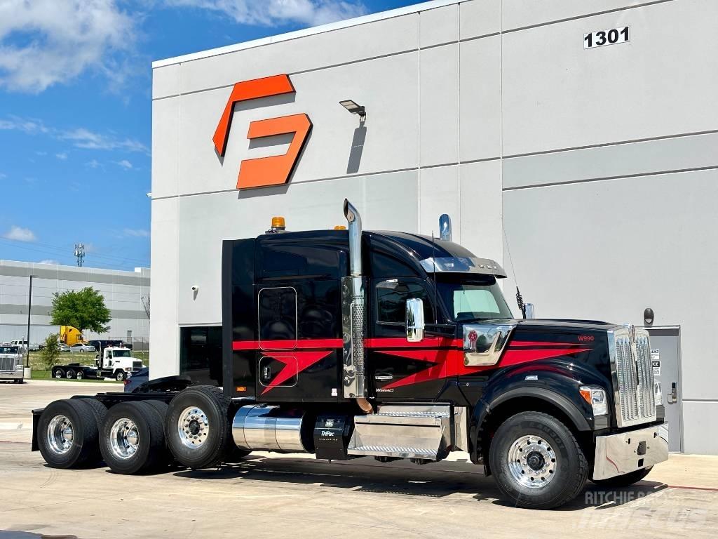 Kenworth W 990 牵引车