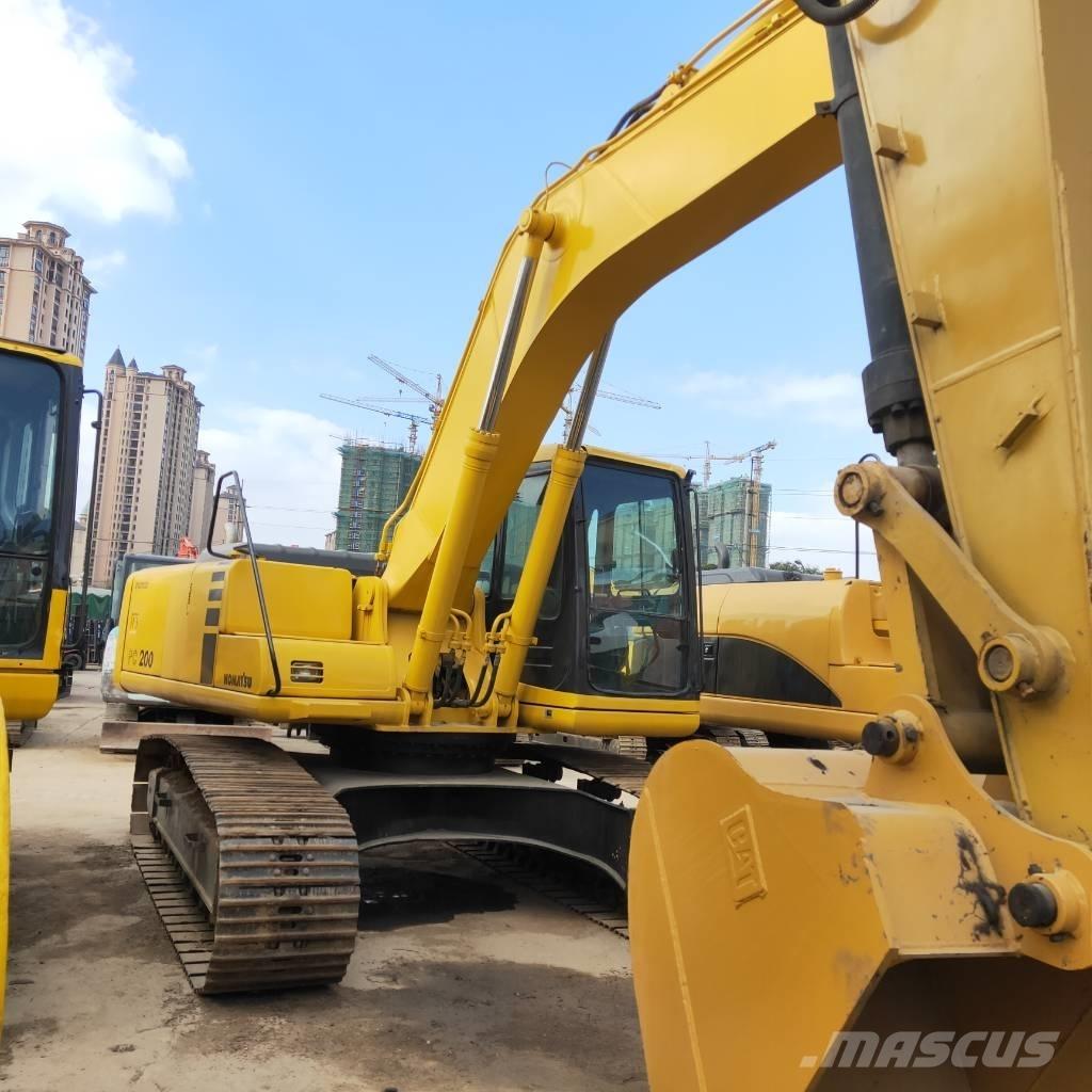 Komatsu PC200-6 履带挖掘机