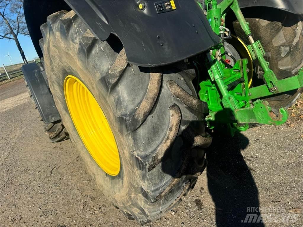 John Deere 6230R 拖拉机/农用车
